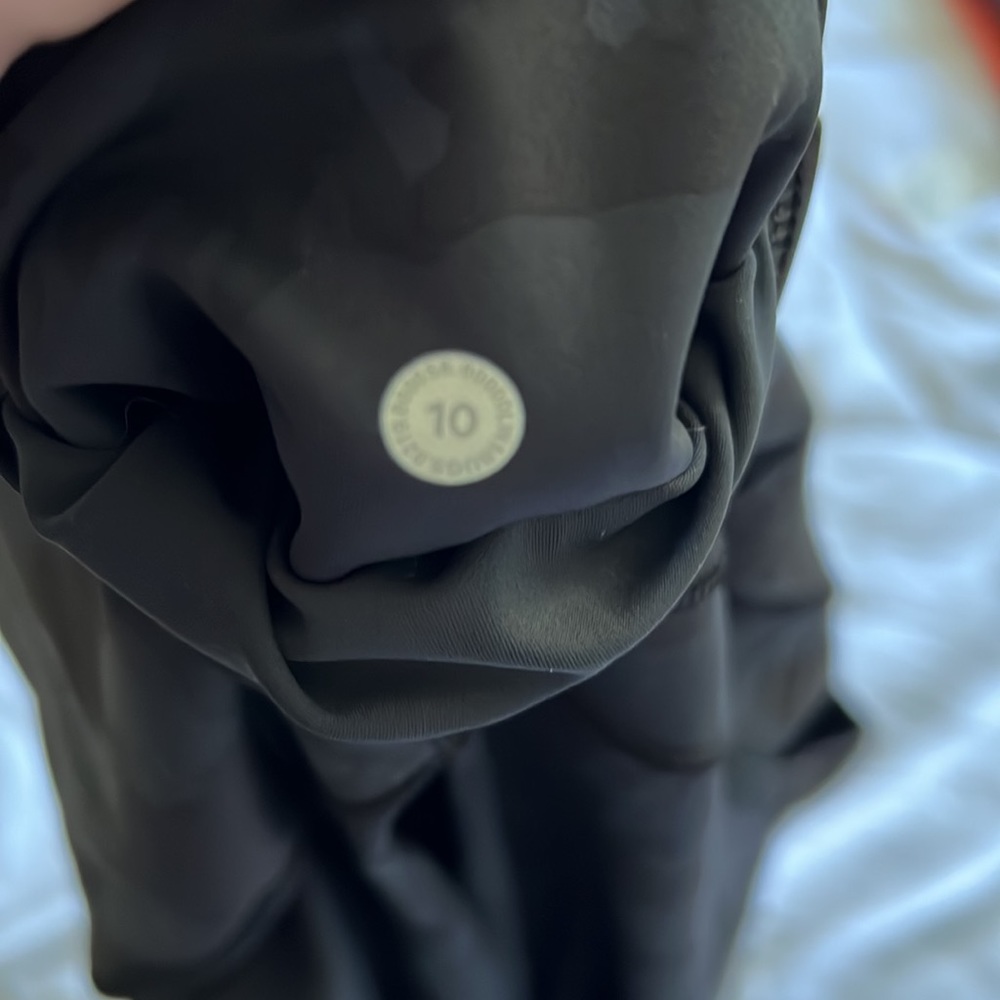 Lululemon camo leggings - Picture 6 of 6